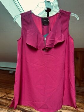 Lysse Fairytale Pink Ruffle Top. Size XS. NWT.